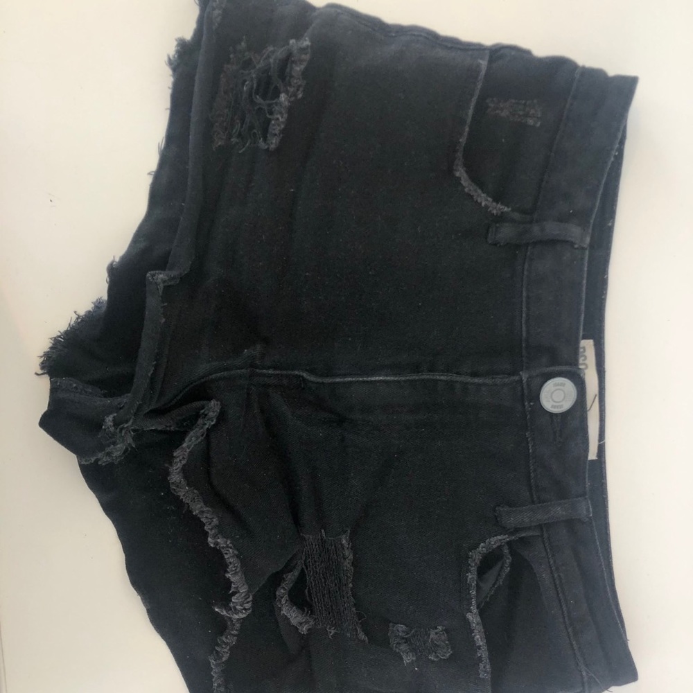 RSQ black jean shorts